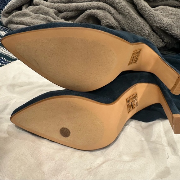 Boots - Picture 6 of 6